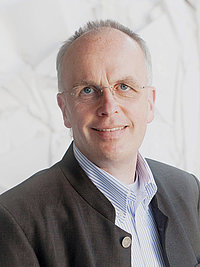 Dr. Christopher Grünewald